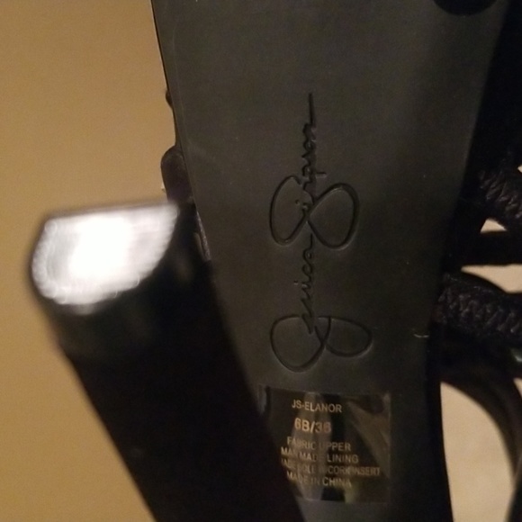 Jessica  Simpson Crystal 6M - Picture 9 of 12